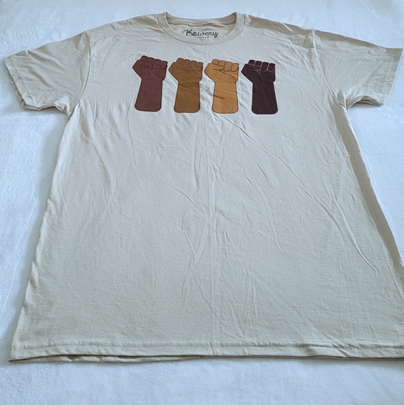 Bowery Supply Co. Raised Fists✊️ Graphic Tee👕 - Picture 9 of 11
